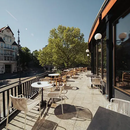Szálloda Bristol